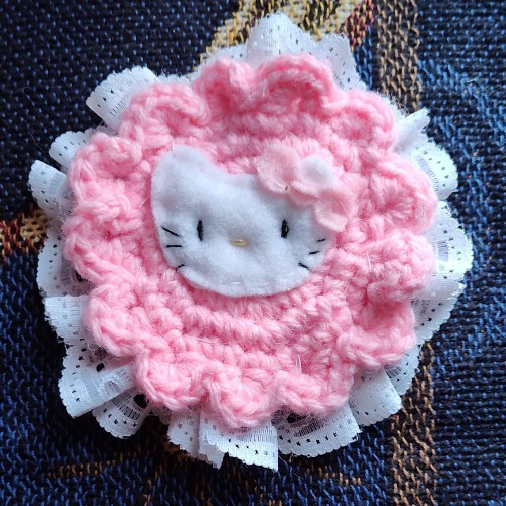 Sanrio Women's White and Pink Accessory
